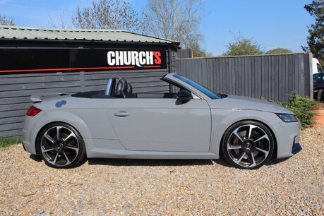 Audi TT 2.5 TT RS TFSI Quattro Semi-Auto 4WD 2dr 5