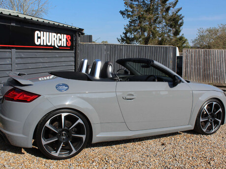 Audi TT 2.5 TT RS TFSI Quattro Semi-Auto 4WD 2dr 