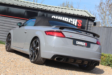 Audi TT 2.5 TT RS TFSI Quattro Semi-Auto 4WD 2dr 21