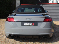 Audi TT 2.5 TT RS TFSI Quattro Semi-Auto 4WD 2dr 20