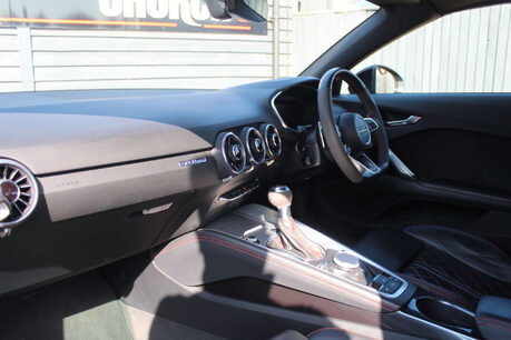Audi TT 2.5 TT RS TFSI Quattro Semi-Auto 4WD 2dr 18