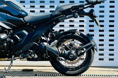 BMW R1300 R 1300 GS TE Radar + Top Box 40