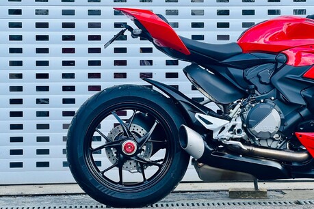 Ducati Streetfighter V2 Streetfighter V2 6