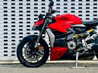 Ducati Streetfighter V2 Streetfighter V2 25