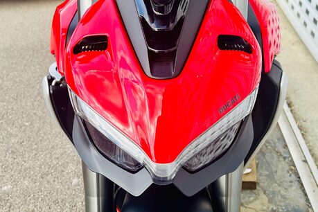 Ducati Streetfighter V2 Streetfighter V2 13