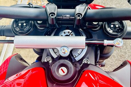 Ducati Streetfighter V2 Streetfighter V2 18