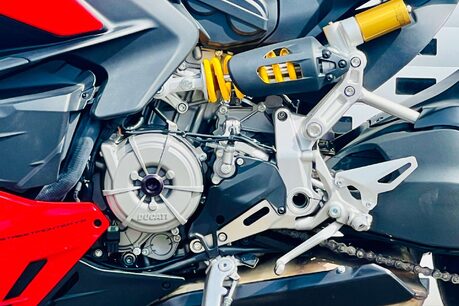 Ducati Streetfighter V2 Streetfighter V2 26
