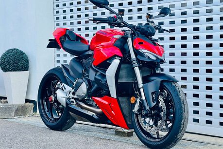 Ducati Streetfighter V2 Streetfighter V2 5