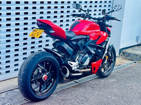 Ducati Streetfighter V2 Streetfighter V2 