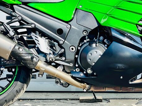 Kawasaki ZZR1400 1400 ABS Super Sports Petrol Manual (193 ps) 