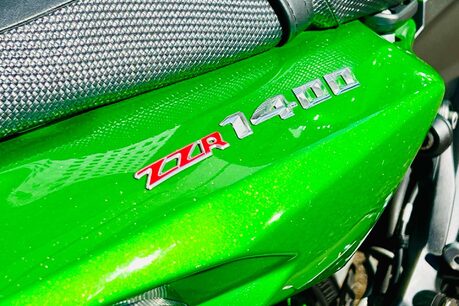 Kawasaki ZZR1400 1400 ABS Super Sports Petrol Manual (193 ps) 17