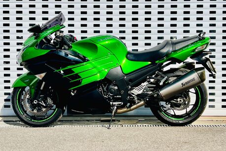 Kawasaki ZZR1400 1400 ABS Super Sports Petrol Manual (193 ps) 22