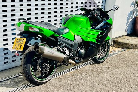 Kawasaki ZZR1400 1400 ABS Super Sports Petrol Manual (193 ps) 4
