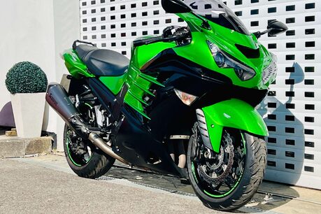 Kawasaki ZZR1400 1400 ABS Super Sports Petrol Manual (193 ps) 5