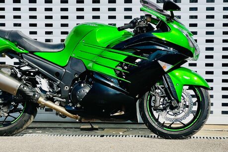 Kawasaki ZZR1400 1400 ABS Super Sports Petrol Manual (193 ps) 9