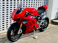 Ducati Panigale V4 Panigale V4S 30