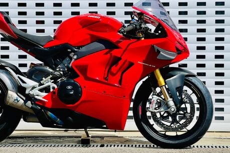 Ducati Panigale V4 Panigale V4 SP 8