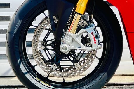 Ducati Panigale V4 Panigale V4S 36