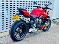 Ducati Streetfighter V4 Streetfighter V4S 3