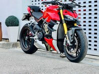Ducati Streetfighter V4 Streetfighter V4S 4