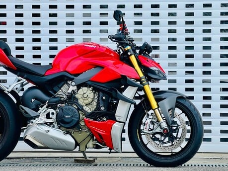 Ducati Streetfighter V4 Streetfighter V4S 