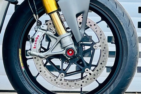 Ducati Streetfighter V4 Streetfighter V4S 9