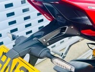 Ducati Streetfighter V4 Streetfighter V4S 11