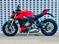 Ducati Streetfighter V4 Streetfighter V4S 22