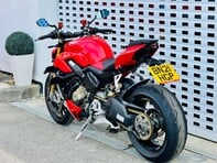 Ducati Streetfighter V4 Streetfighter V4S 25