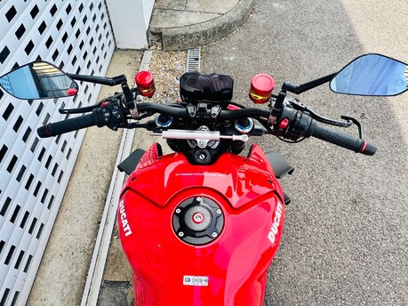 Ducati Streetfighter V4 Streetfighter V4S 