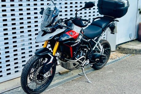 Triumph Tiger 900 Tiger 900 Rally Pro 24 25