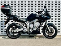Yamaha FZ FAZER 600 1