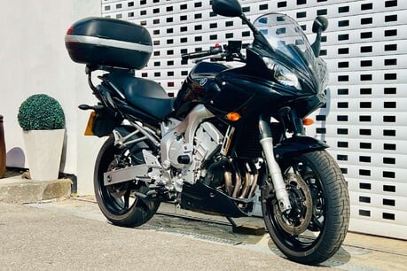 Yamaha FZ FAZER 600 3