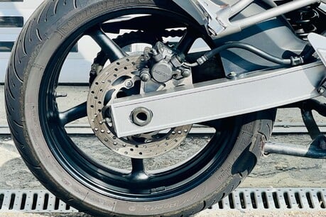 Yamaha FZ FAZER 600 10