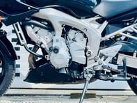 Yamaha FZ FAZER 600 16