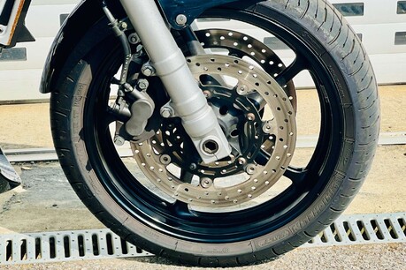 Yamaha FZ FAZER 600 12