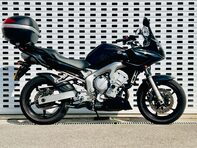 Yamaha FZ FAZER 600 2