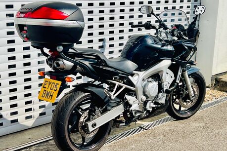 Yamaha FZ FAZER 600 3
