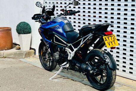 Triumph Tiger 1200 Tiger 1200 GT Pro 18