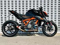 KTM 1290 SUPERDUKE R 20 2