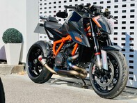 KTM 1290 SUPERDUKE R 20 4