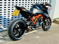 KTM 1290 SUPERDUKE R 20 5