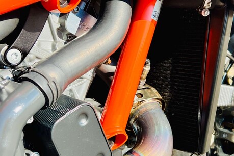 KTM 1290 SUPERDUKE R 20 11