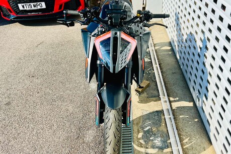 KTM 1290 SUPERDUKE R 20 15