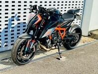 KTM 1290 SUPERDUKE R 20 25