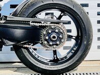 KTM 1290 SUPERDUKE R 20 28