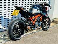 KTM 1290 SUPERDUKE R 20 5