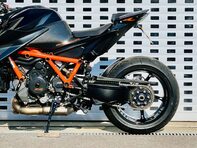 KTM 1290 SUPERDUKE R 20 27