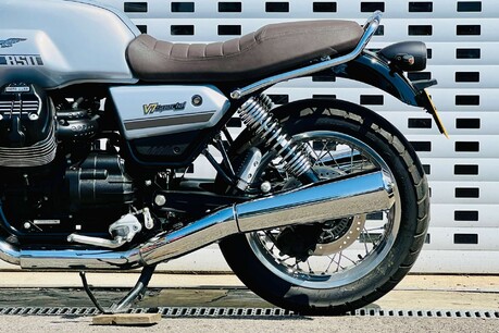 Moto Guzzi V7 V7 IV Special 26