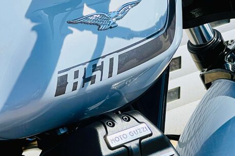 Moto Guzzi V7 V7 IV Special 17